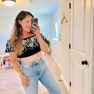 Sea New York Black White Floral Embroidered Crop Top 4